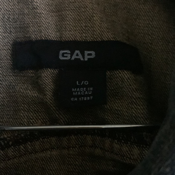 Excellent Condition Denim GAP Jacket - Picture 2 of 6